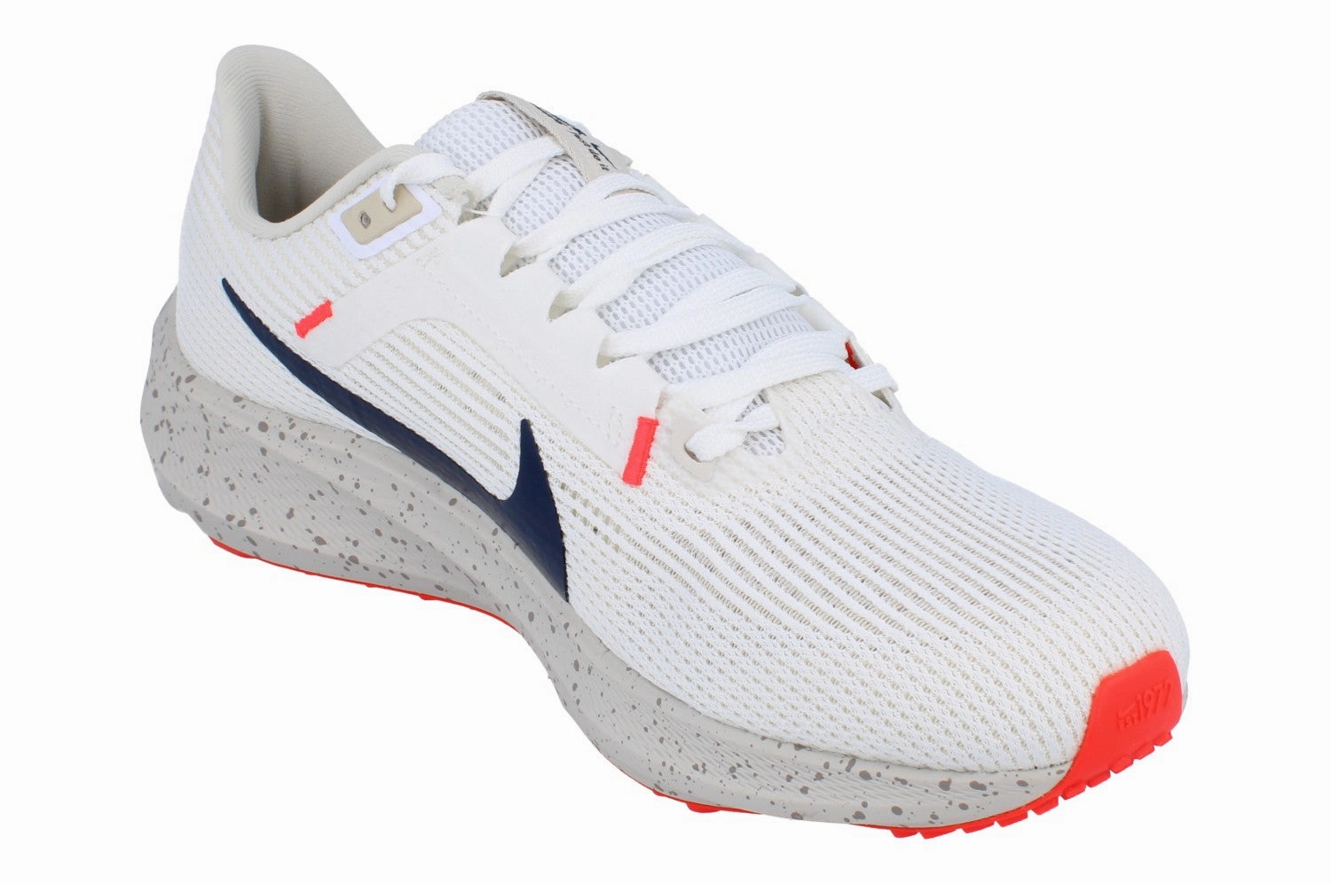 Nike Air Zoom Pegasus 40 Mens Dv3853  100 Tough Build Comfort Frame