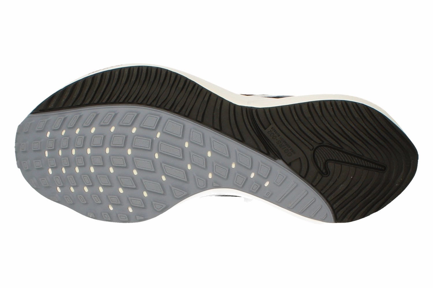 Nike Air Zoom Vomero 16 Mens Da7245 010 clean design Urban Pace