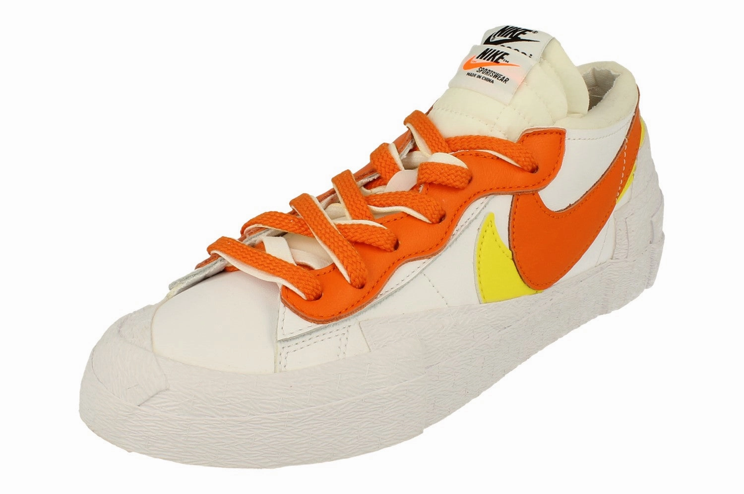 Trendy Appearance Nike Blazer Low / Sacai Mens Trainers DD1877 100