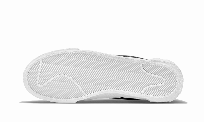 Nike Blazer Low Sacai Iron Grey Steady Grip