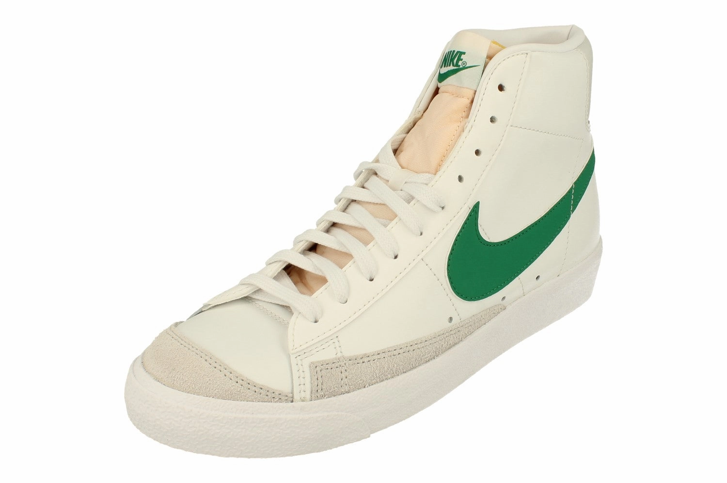 Lightweight Midsole Geometry Bold materials Nike Blazer Mid 77 VNTG Mens Trainers Bq6806 127
