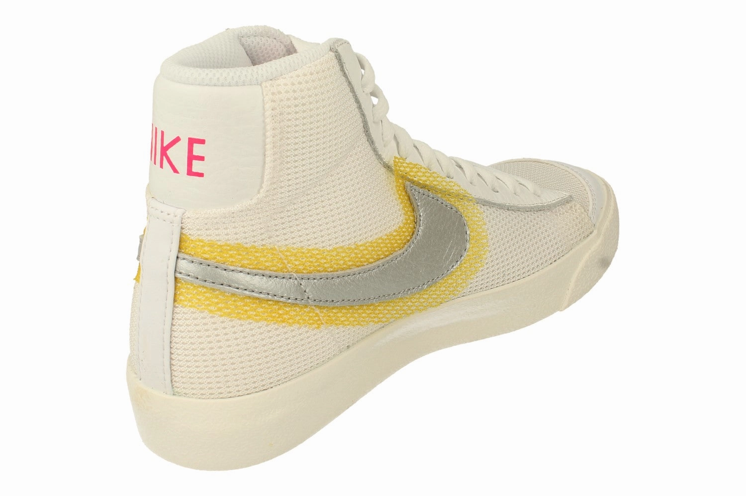 Nike Blazer Mid VNTG 77 Womens Trainers Cz8105 100 trendy - style shoes