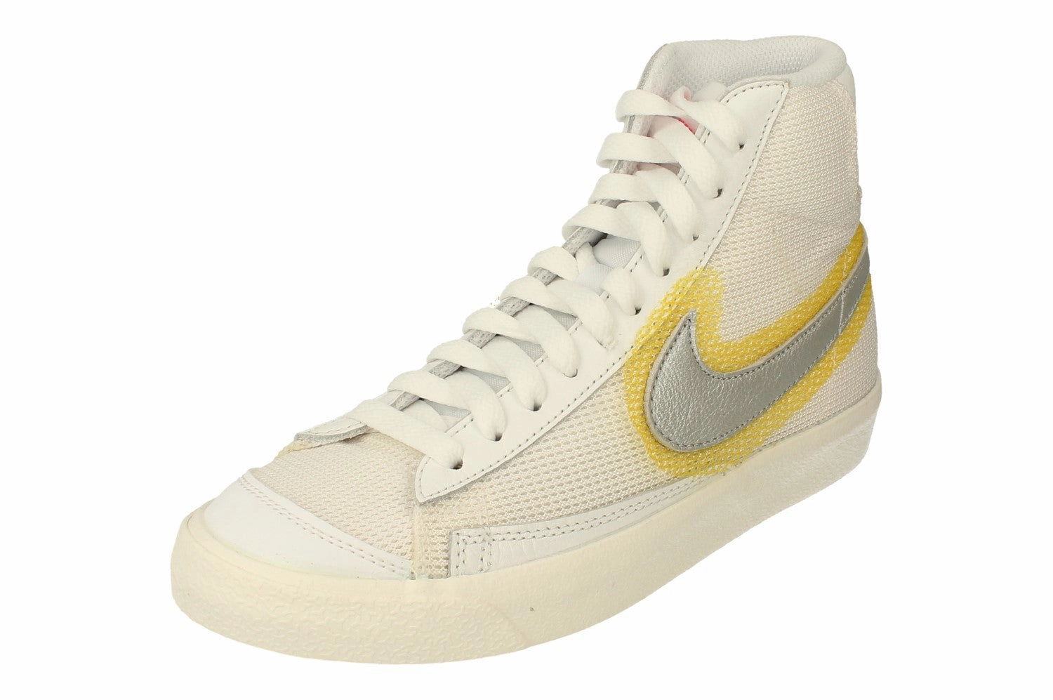 Nike Blazer Mid VNTG 77 Womens Trainers Cz8105 100 balance - training