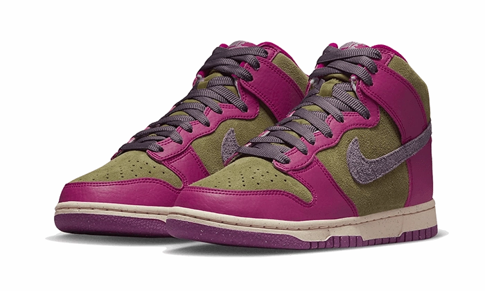 Nike Dunk High Dynamic Berry Sneaker Care
