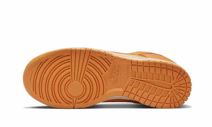 Nike Dunk Low Magma Orange Body Support