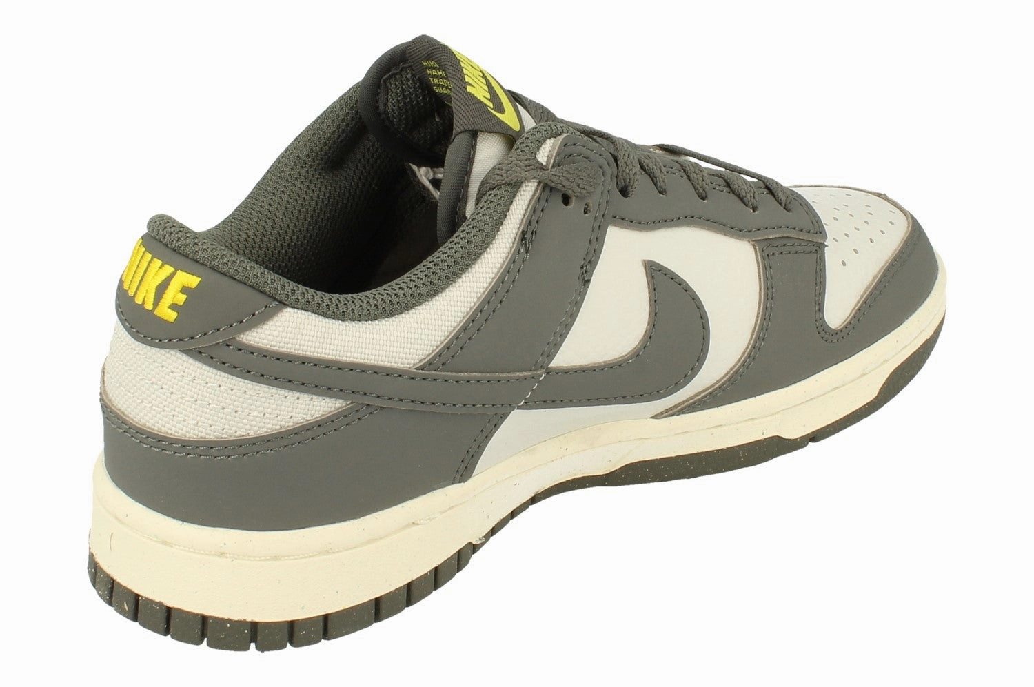 Lightweight Ease Nike Dunk Low NN Mens Trainers Fz4621  001