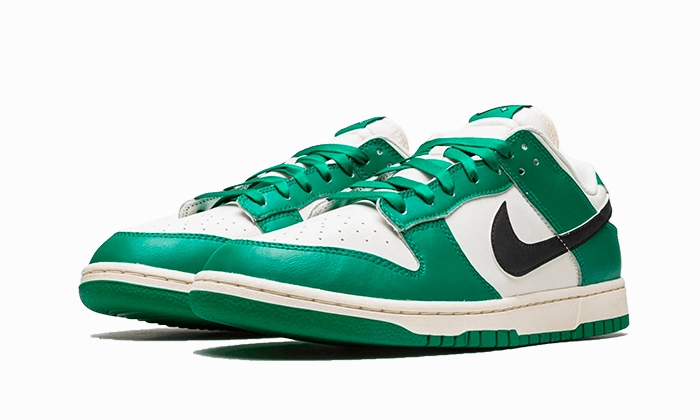 Nike Dunk Low SE Lottery Green Pale Ivory Abrasion Resistant Heel Grip Enhancement