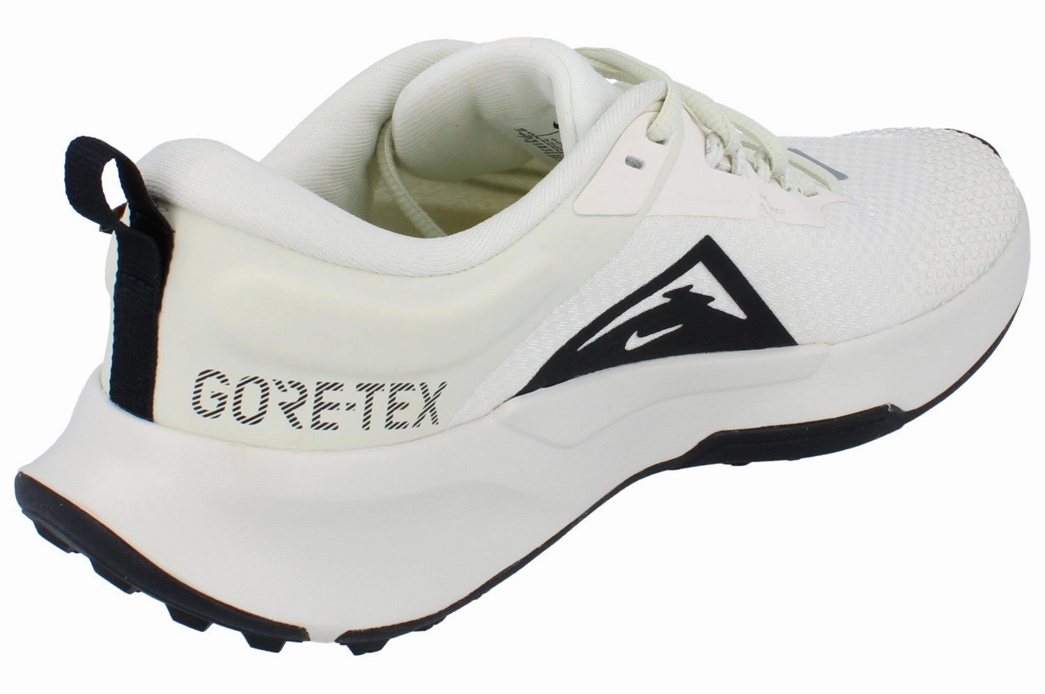 Nike Juniper Trail 2 GTX V2 Womens HM9725 100 running in a kelp forest area shoes military - training running shoes