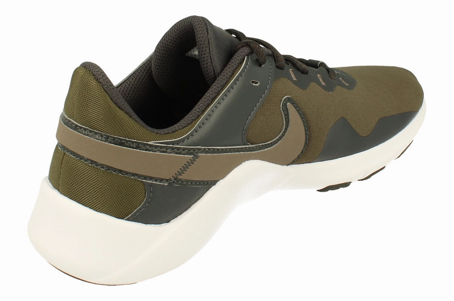 Nike Legend Essential 2 Mens Cq9356 330 Fashion-forward flexibility