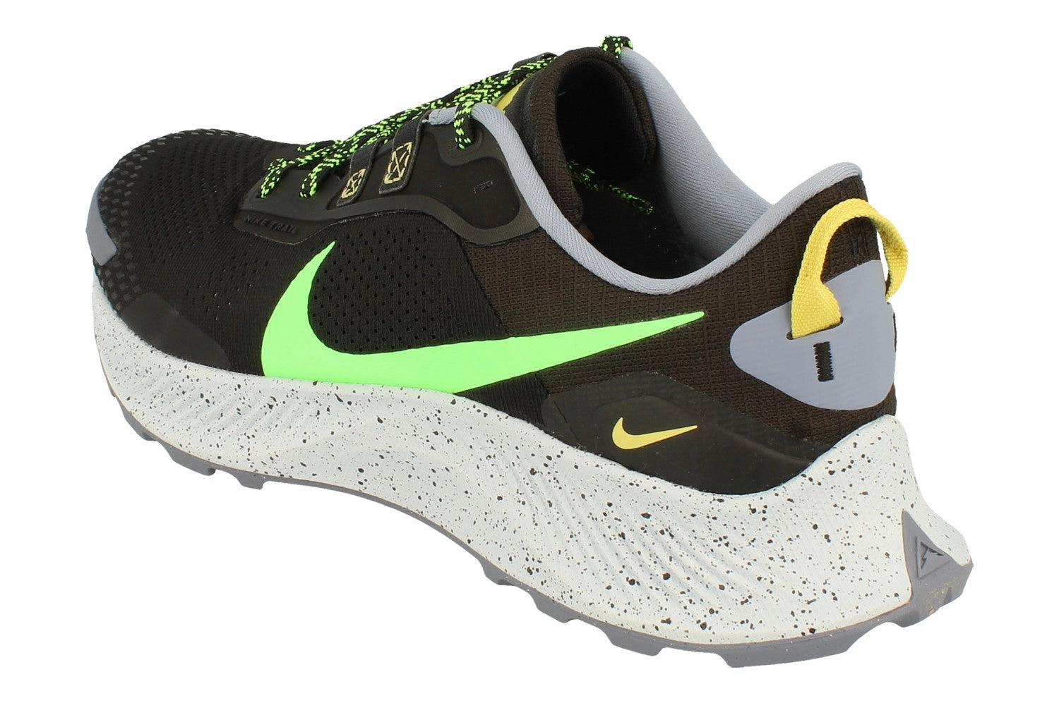Foot Soft Sleek Silhouette Nike Pegasus Trail 3 Mens Running Shoes DA8697 004 | Black and Green