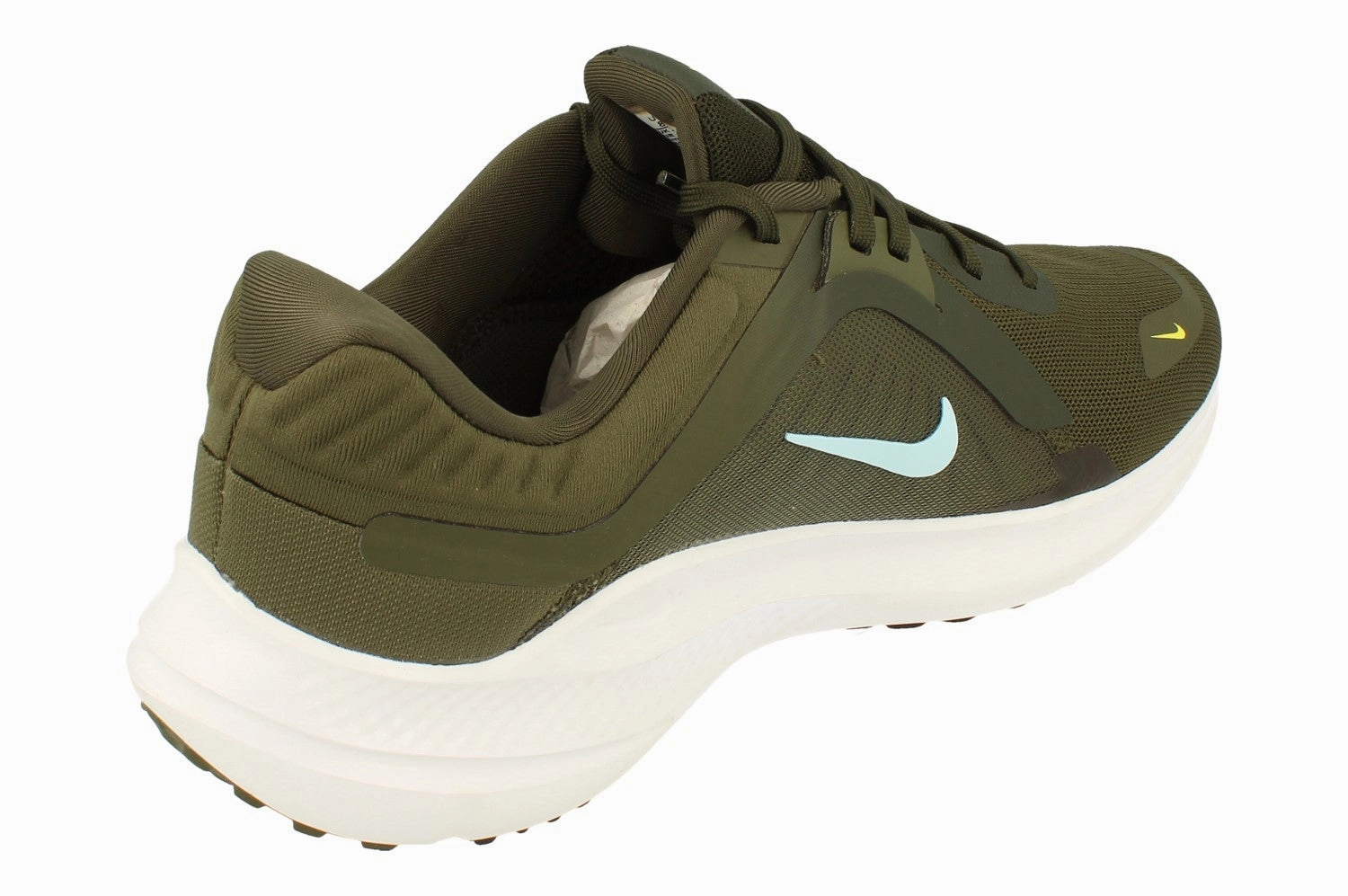 Nike Quest 5 Mens DD0204 300 Cushioned Sole Vegan Leather Construction