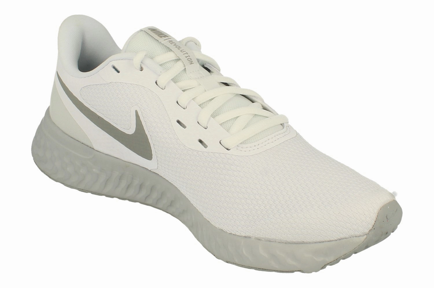Nike Revolution 5 Mens BQ3204 100 SoftInterior Iconic shock absorption