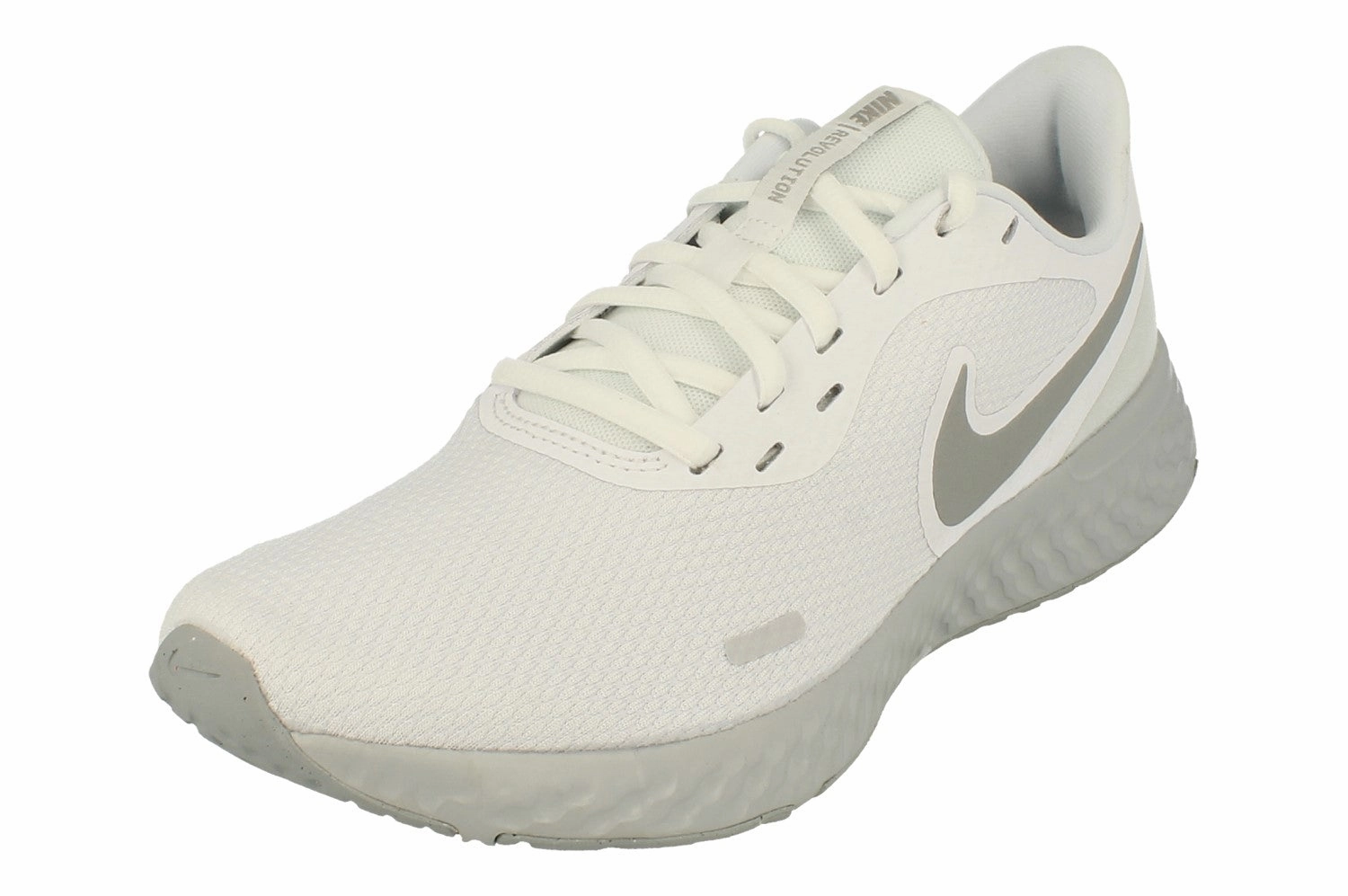 Nike Revolution 5 Mens BQ3204 100 All Day Pace High Energy Return Sole