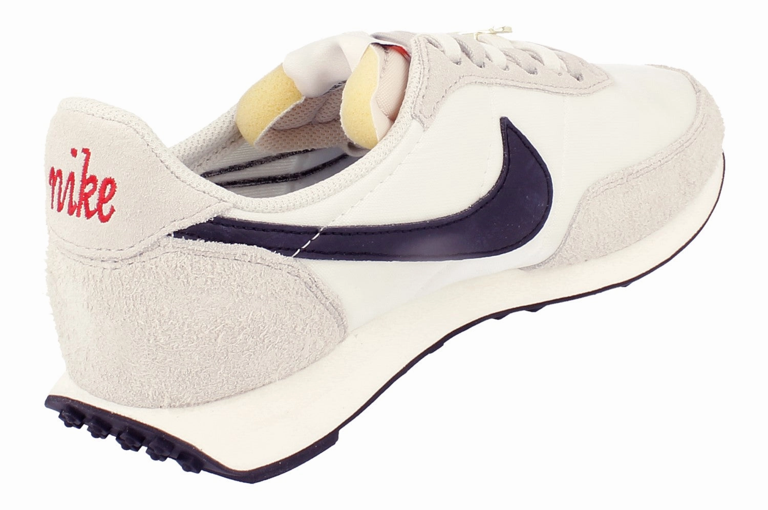 Nike Waffle Trainer 2 Mens DH4390 100 Total Control Regular Fit