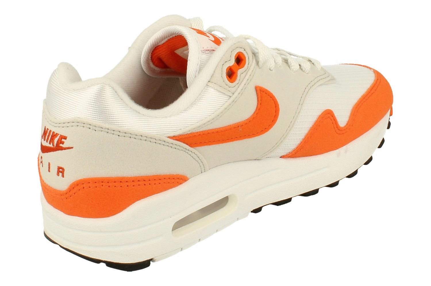 Nike Womens Air Max 1 Trainers Dz2628 002 low - heeled shoes running with a bandana