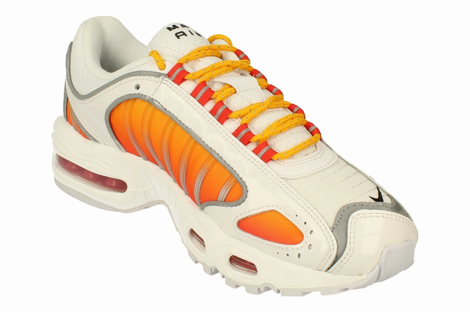 Nike Womens Air Max Tailwind IV Nrg Ck4122 100 running in a nature reserve running shoes for amateur male runners