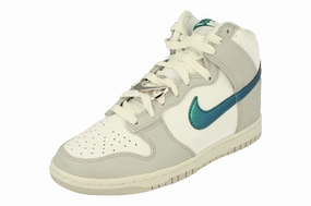 Value for Money environment - specific shoes Nike Womens Dunk Hi Fls Trainers DR7855 100