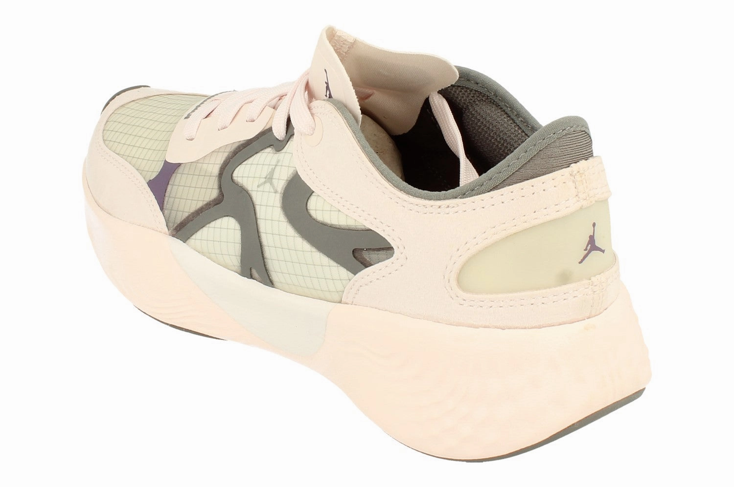 half - size Nike Womens Jordan Delta 3 Low Trainers Dm3384 651