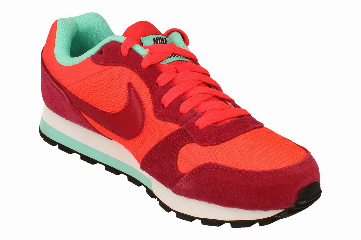 slip - on shoes Nike Womens Md Runner 2 Trainers 749869 600