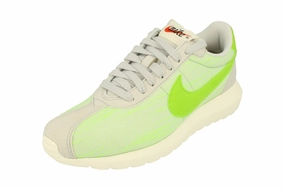 circuit - training shoes Nike Womens Roshe Ld-1000 Trainers 819843 004