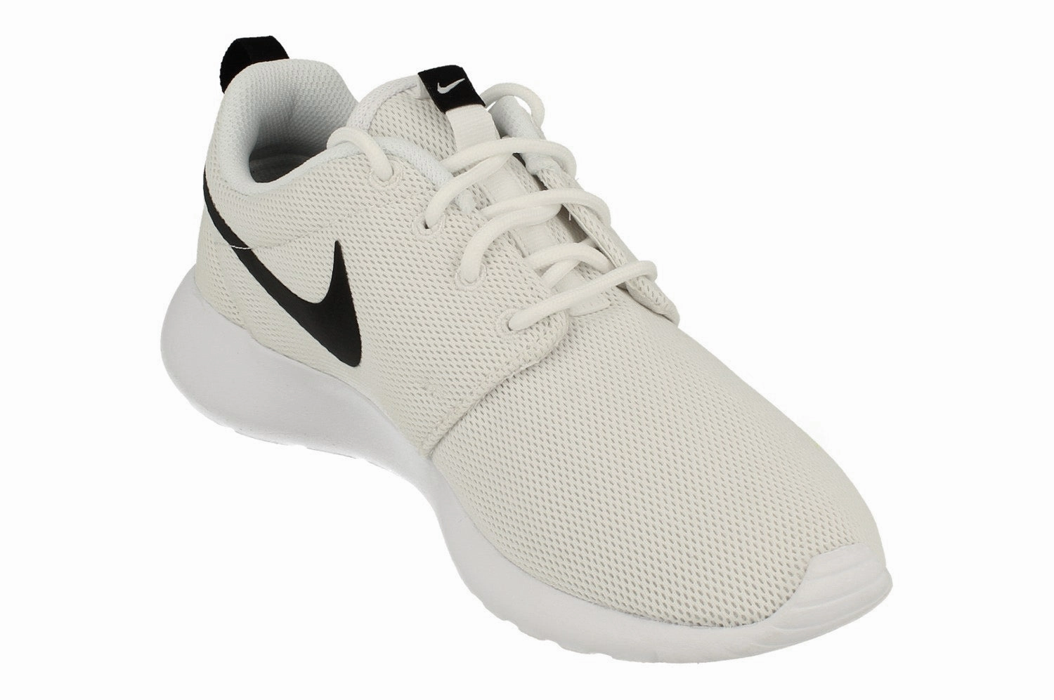 Nike Womens Roshe One 844994 101 running for a new experience