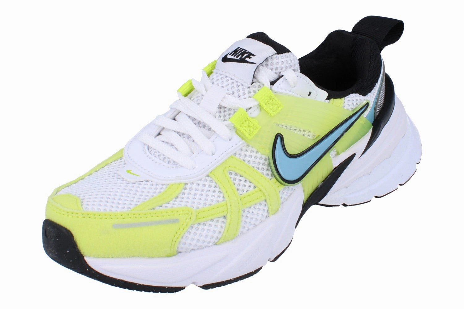 running in a sinter terrace area shoes Nike Womens V2K Run Trainers Hj9568  100