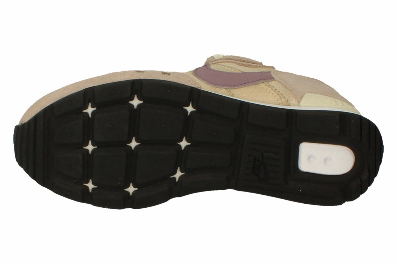 Nike Womens Venture Runner Trainers CK2948 108 Traction pattern