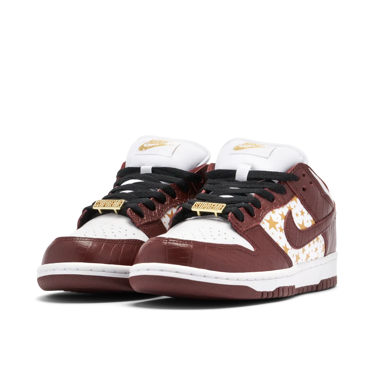 Stair Workout smooth - sole shoes Nike SB Dunk Low Supreme Stars Barkroot Brown (2021)