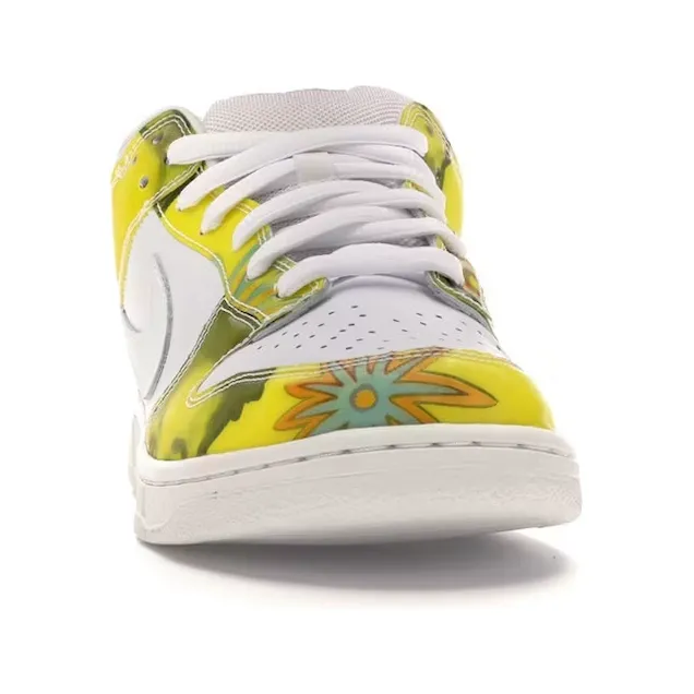 Nike SB Dunk Low De La Soul (2005) Minimalist Shoe Design running in a neighborhood