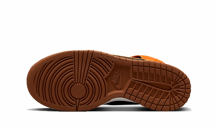 Nike Dunk High Halloween Unibody Construction