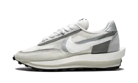 Reinforced Achilles Notch Nike LD Waffle Sacai White Grey