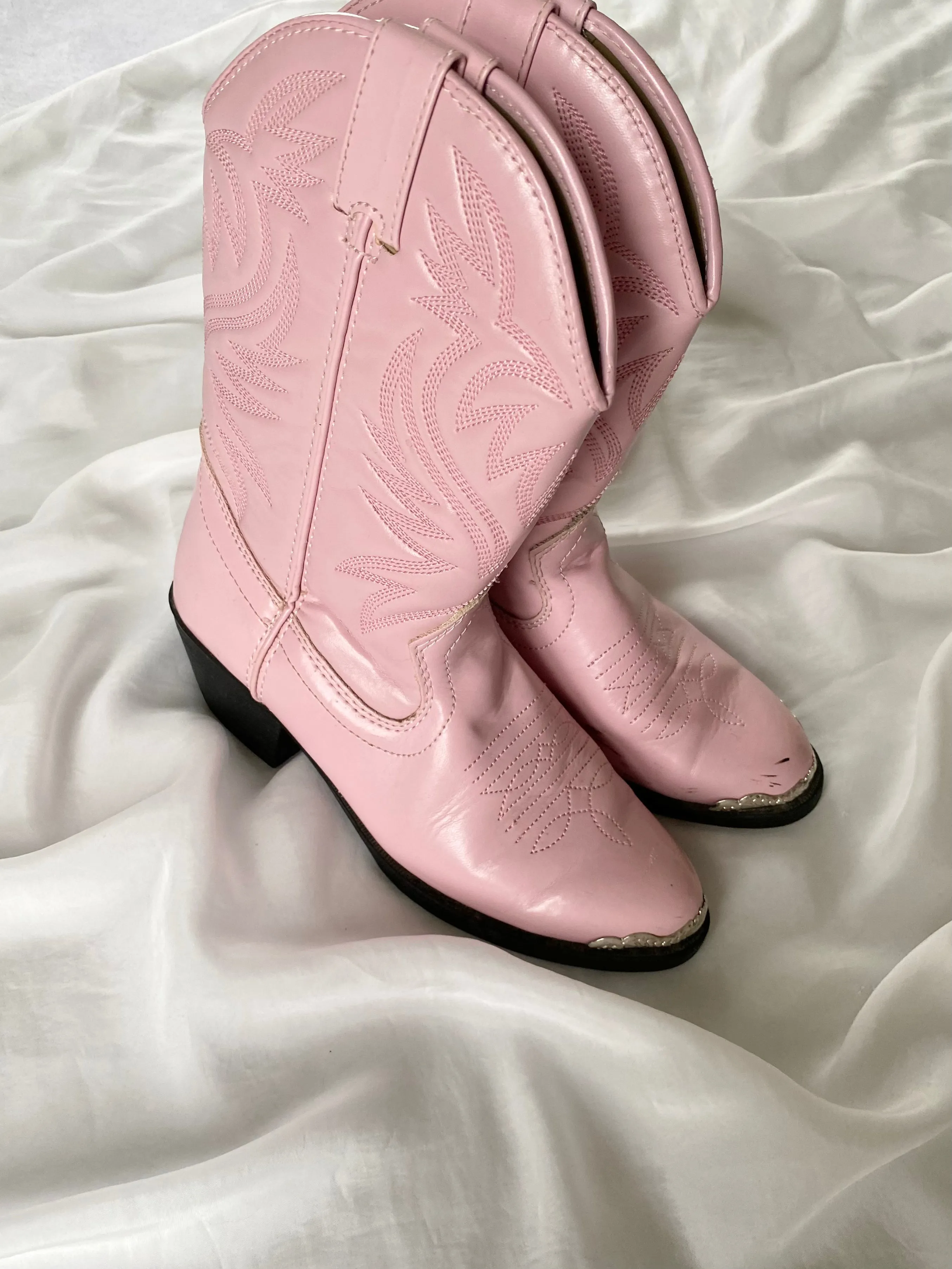 Pink Vegan Leather Cowgirl Boots (5.5)