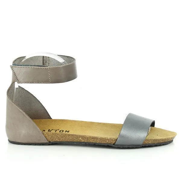 Plakton 575130 Black & Tan Slingback Sandals