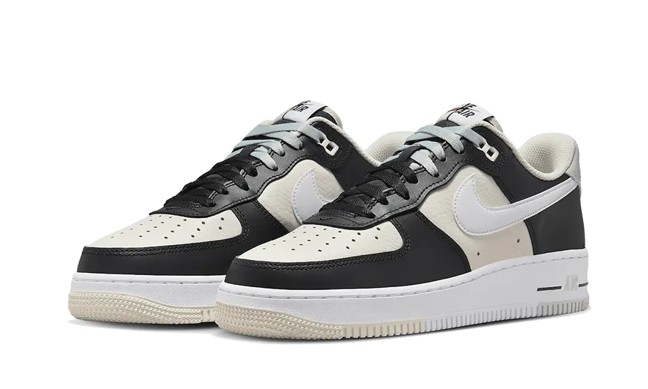 Air Force 1 Low '07 LV8 Split Black Phantom barefoot running simulation