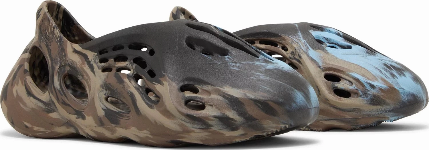 Mule Style Adidas Yeezy Foam RNNR MX Cinder