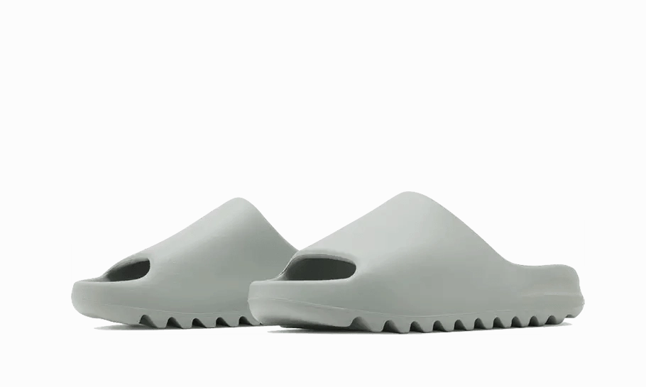 Yeezy Slide Salt Streamlined