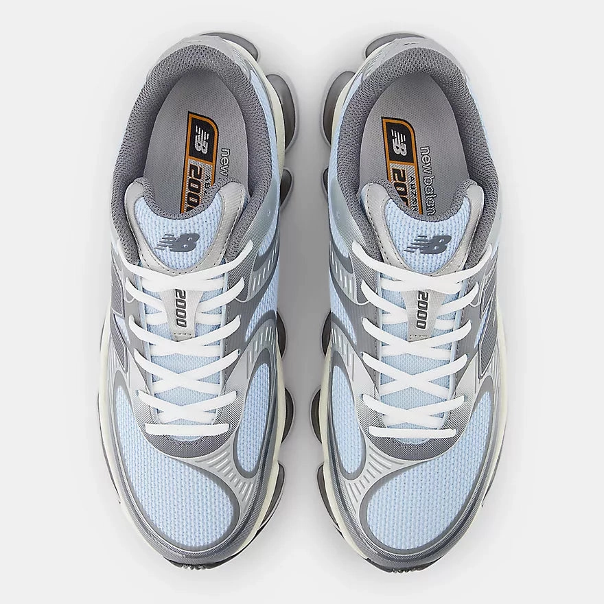 MinimalistDesign New Balance Abzorb 2000 Light Chrome Blue avec Silver Metalic et Castlerock
