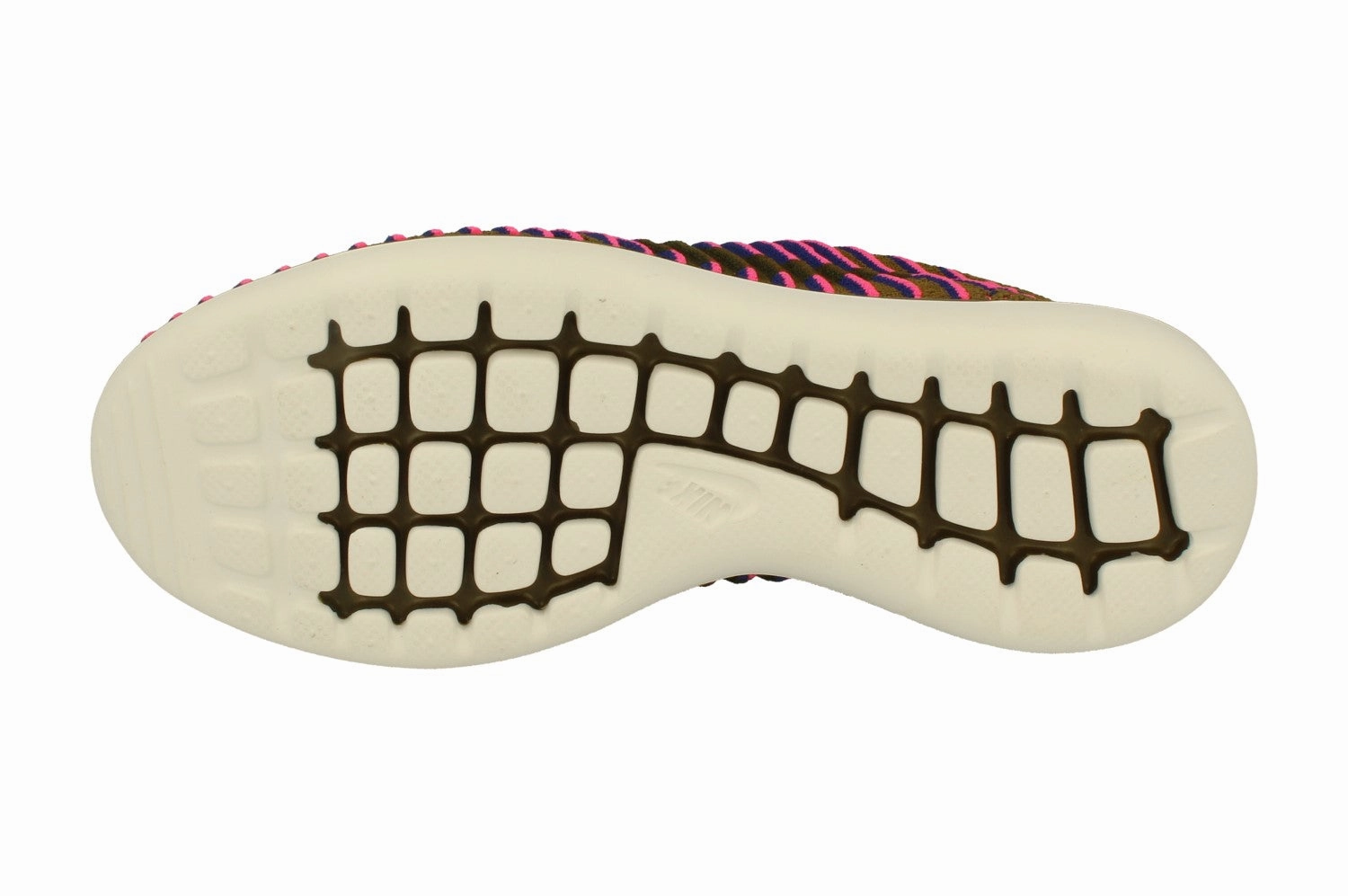 Nike Womens Roshe Two Flyknit 844929 300 toe - box - roomy - design - spaciousness shoes style - focused