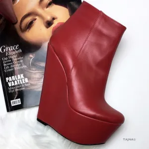 Red Ankle 16 cm Wedge Booties