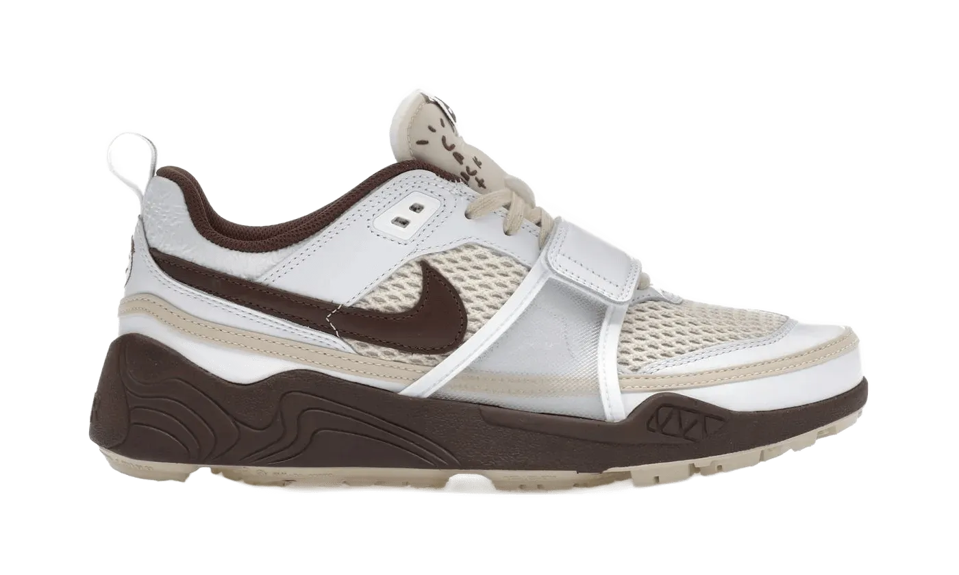 Stable Activity Weekend Hikes Nike Zoom Field Jaxx Travis Scott Light Chocolate