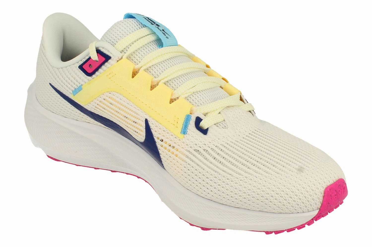 Nike Air Zoom Pegasus 40 Mens DV3853 105 Ultra-soft performance Quick Dry Liner