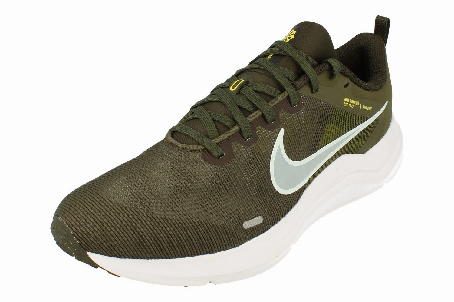Sporty Appearance Nike Downshifter 12 Mens DD9293 300