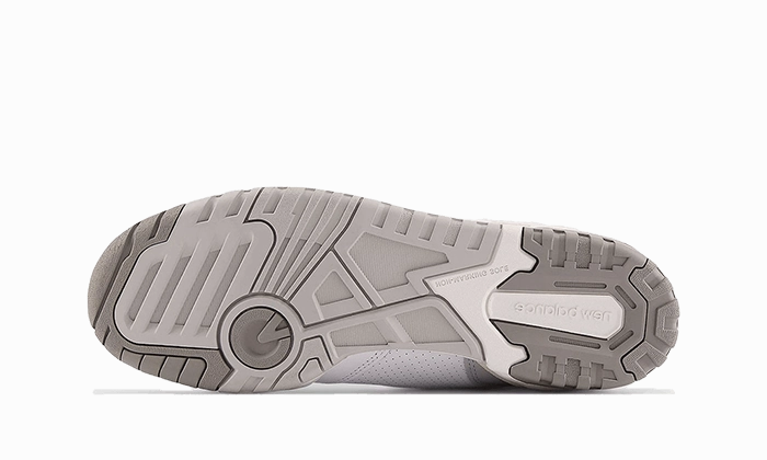 New Balance 550 Salt and Pepper Simple Match Soft Layers