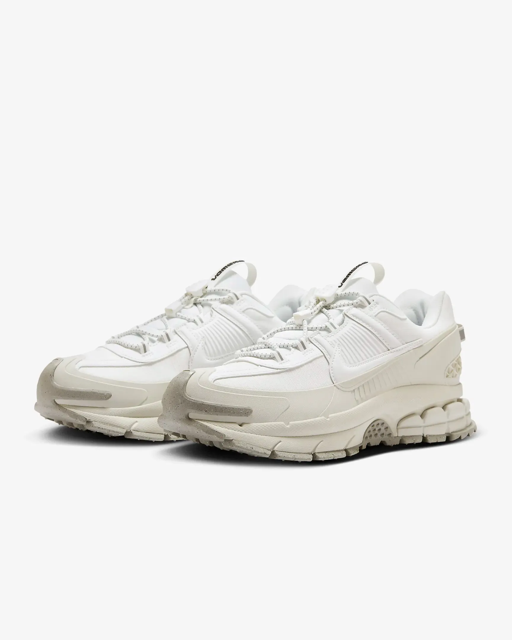 Blown Rubber Traction Compression Molded Outsole Nike Zoom Vomero Roam White
