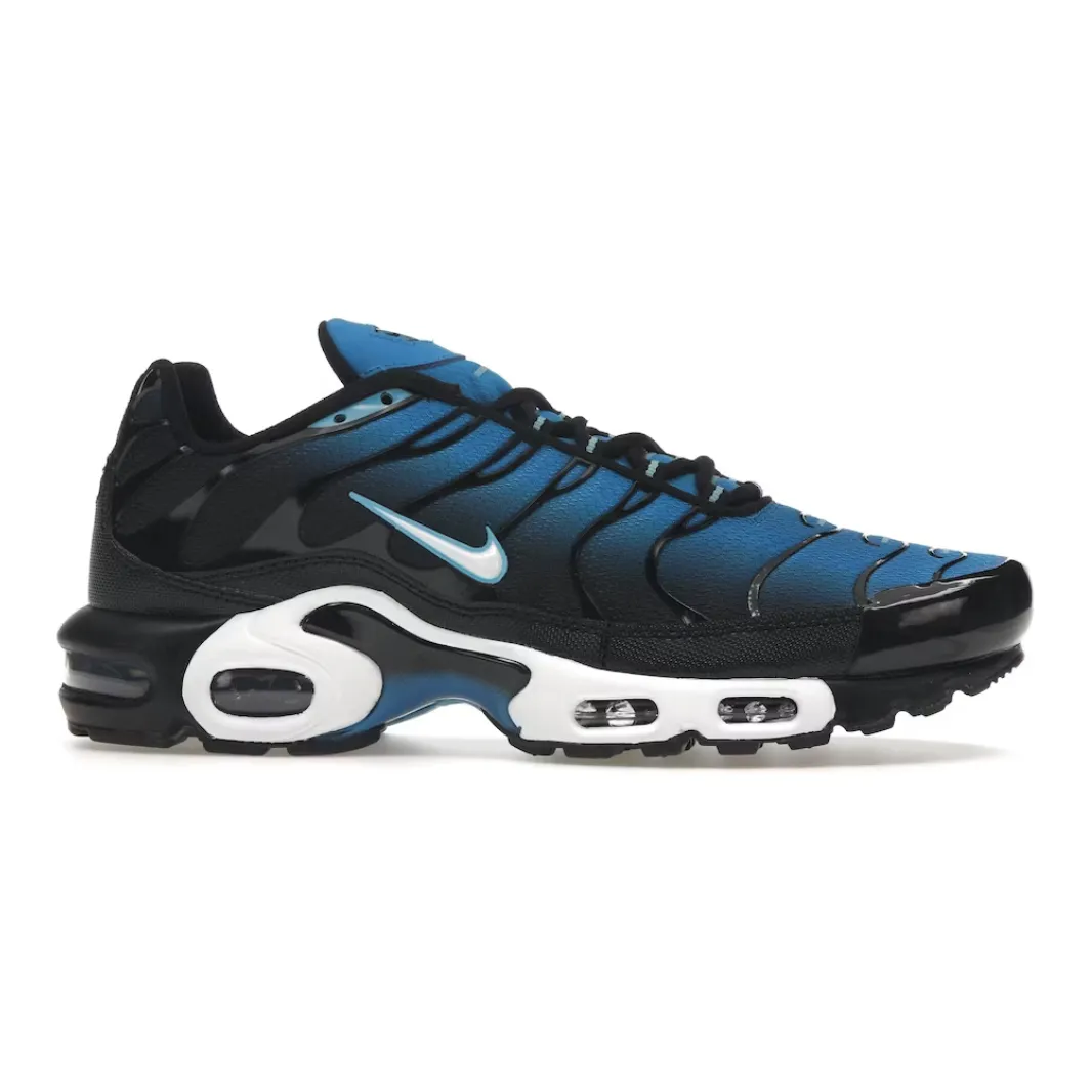 asphalt - road - runner Nike Air Max Plus Aquarius Blue