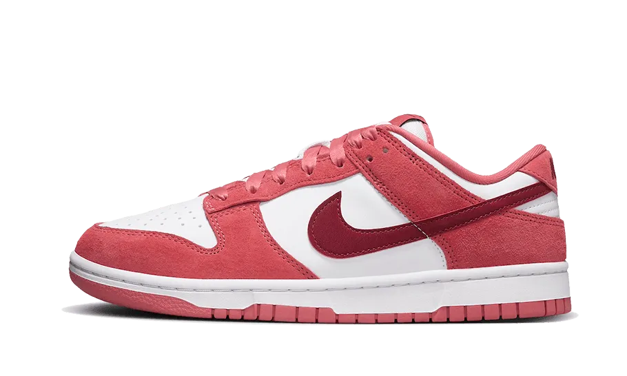 Exceptional durability slip - on design Dunk Low Valentine's Day