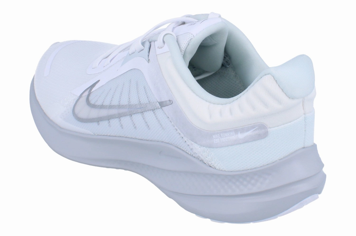 mid - top shoes Nike Womens Quest 5 Dd9291  100