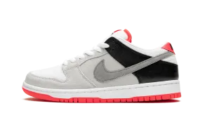 SB Dunk Low Infrared sun - design shoes
