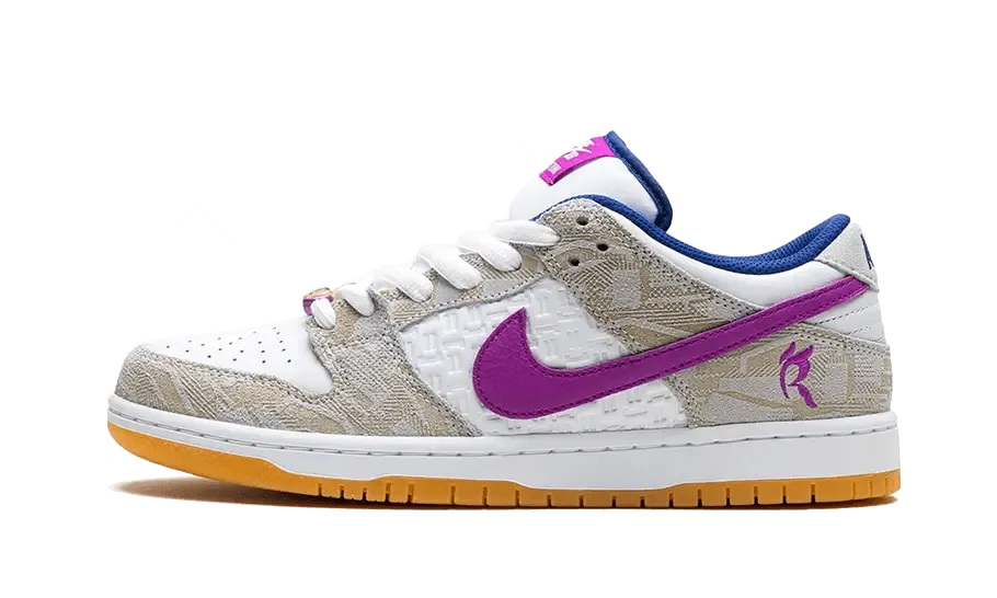 SB Dunk Low Rayssa Leal running for a way to stay confident