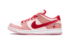 weekend - runner SB Dunk Low StrangeLove